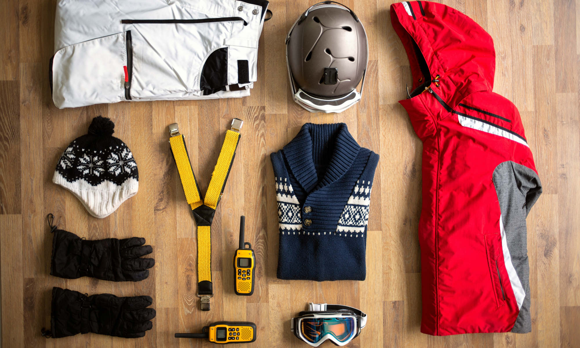 An overview of all things you need for a successful day on the slopes.