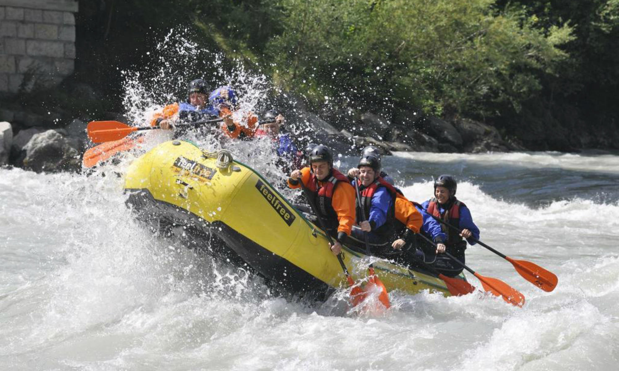 Rafting: Die Wildwasser Sportart im Überblick