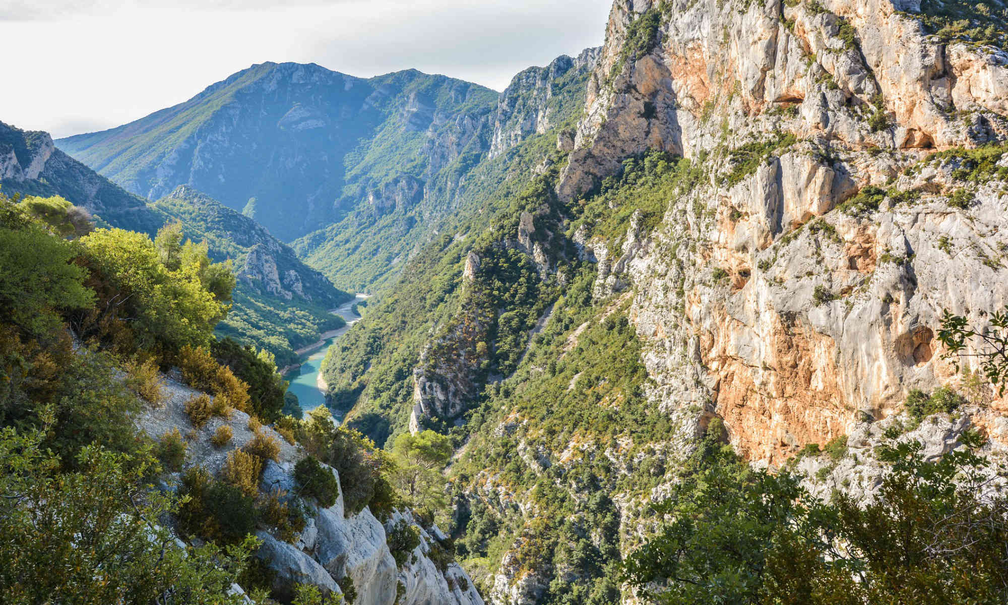 La rivière Verdon, qui serpente dans les gorges du Verdon.