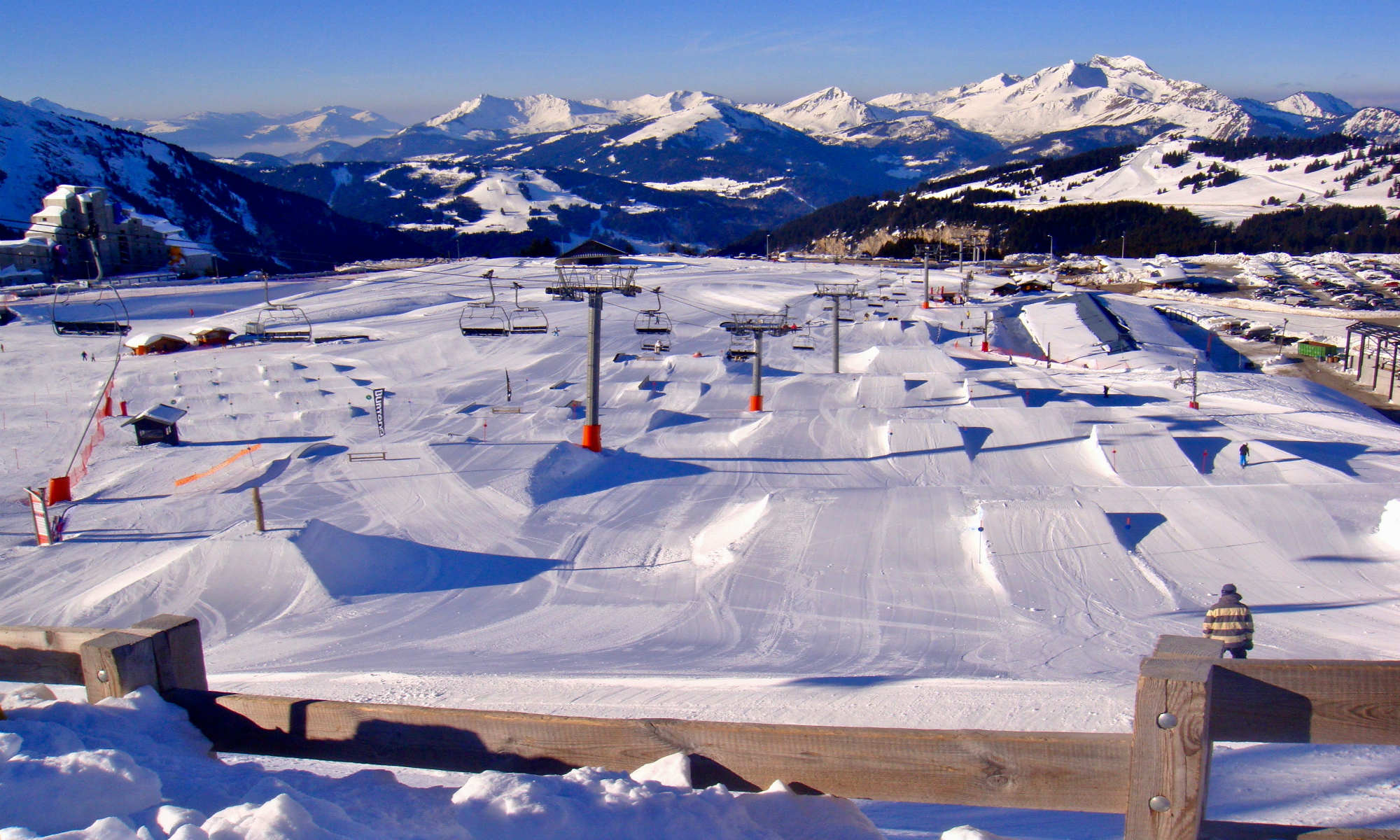 View over one of the 7 snowparks in Avoriaz.