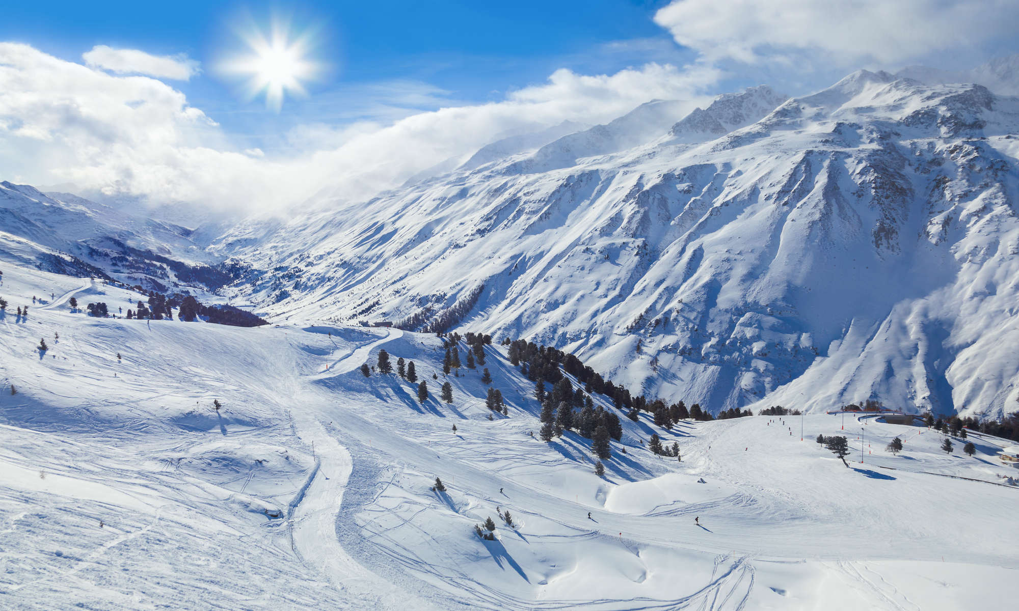 Wide-ranging view of the Obergurgl moutain pistes.