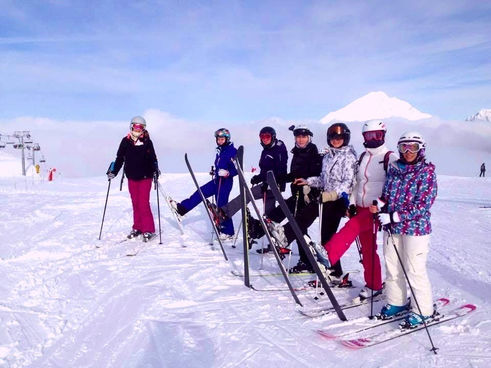 The group is ready to learn to ski in Avoriaz.