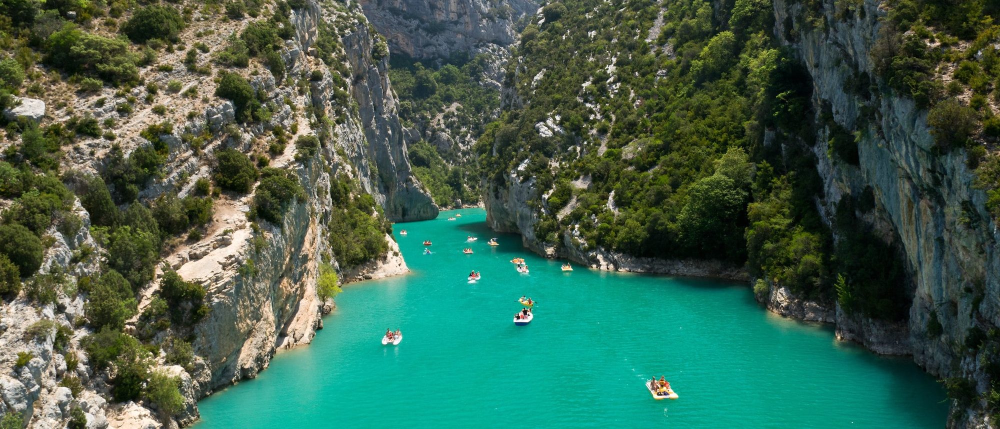 Das wunderschöne türkisblaue Wasser der Verdonschlucht.